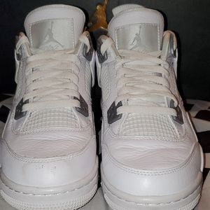 Jordan Pure Money retro 4s